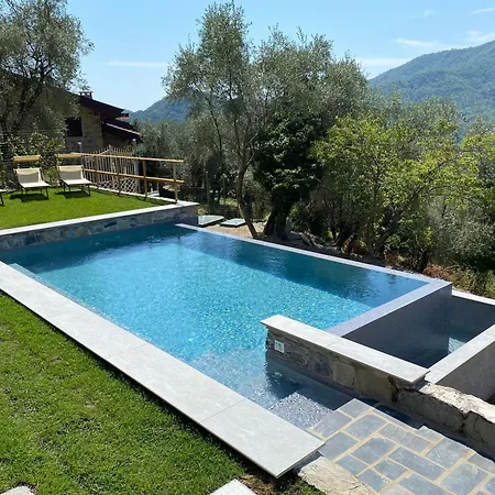 Exclusive 15th Century Castle, Between Cinque Terre And Portofino, Offering Complete Privacy And A Private Infinity Pool * Leivi