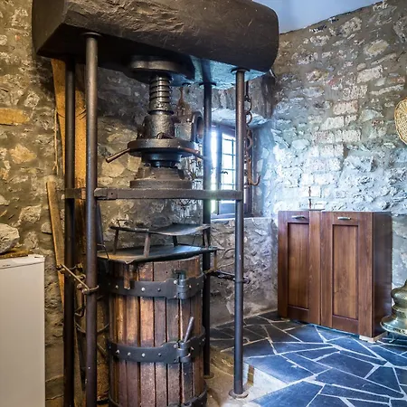 Tatil Evi Exclusive 15th Century Castle, Between Cinque Terre And Portofino, Offering Complete Privacy And A Private Infinity Pool *