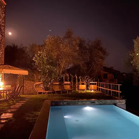 Exclusive 15th Century Castle, Between Cinque Terre And Portofino, Offering Complete Privacy And A Private Infinity Pool Tatil Evi *