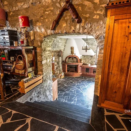 15th Century Castle, Between 5 Terre And Portofino